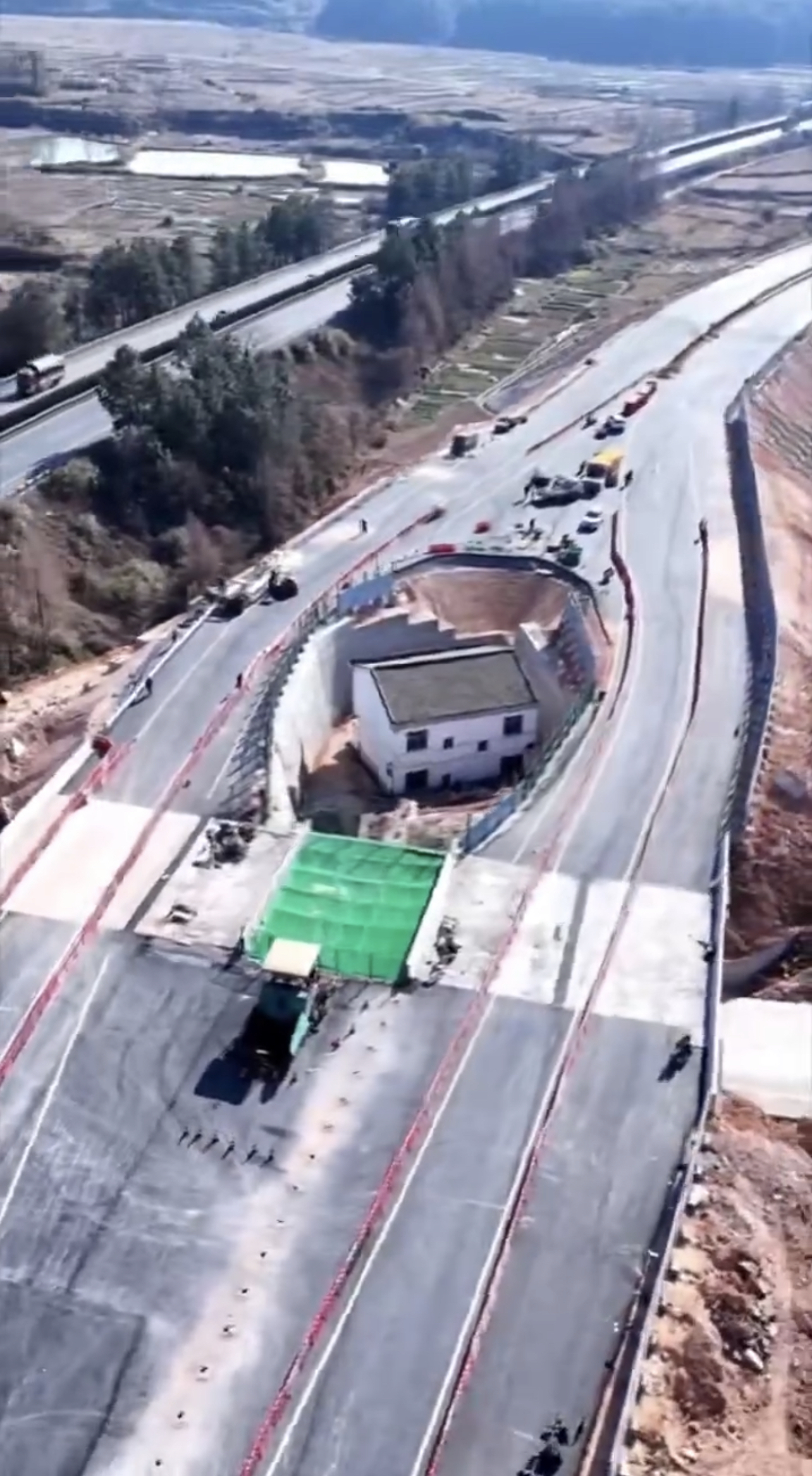 Мужчина не продал дом за 220 тысяч долларов